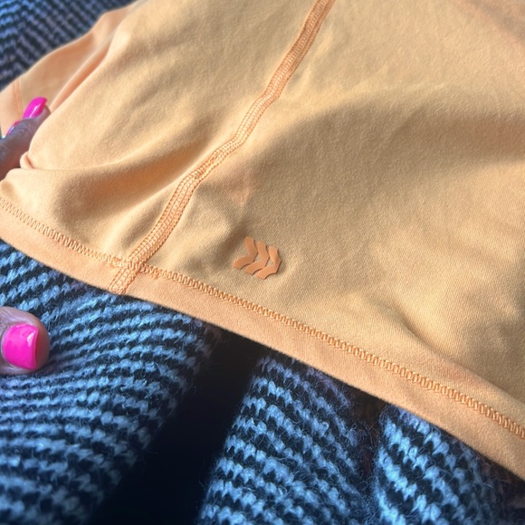 UPF 50+ Essential Tank size XXL Seamless Racer back with tags New - Picture 4 of 6